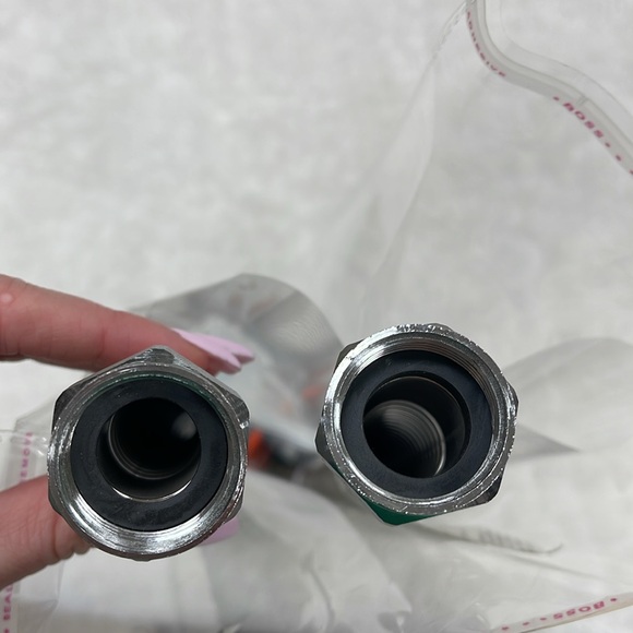 SharkBite 3/4 in. Push-to-Connect x 3/4 in. FIP Water Heater Connection Kit - Picture 10 of 11